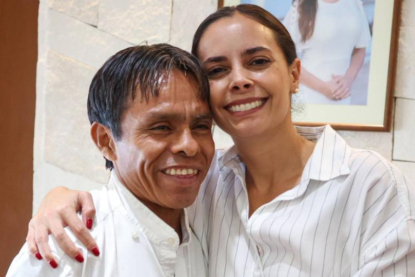 uploads/6/32/01 (32).Png